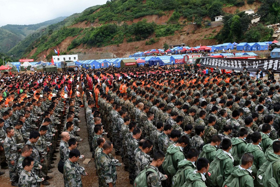 人口重灾区_武汉重灾区图(2)
