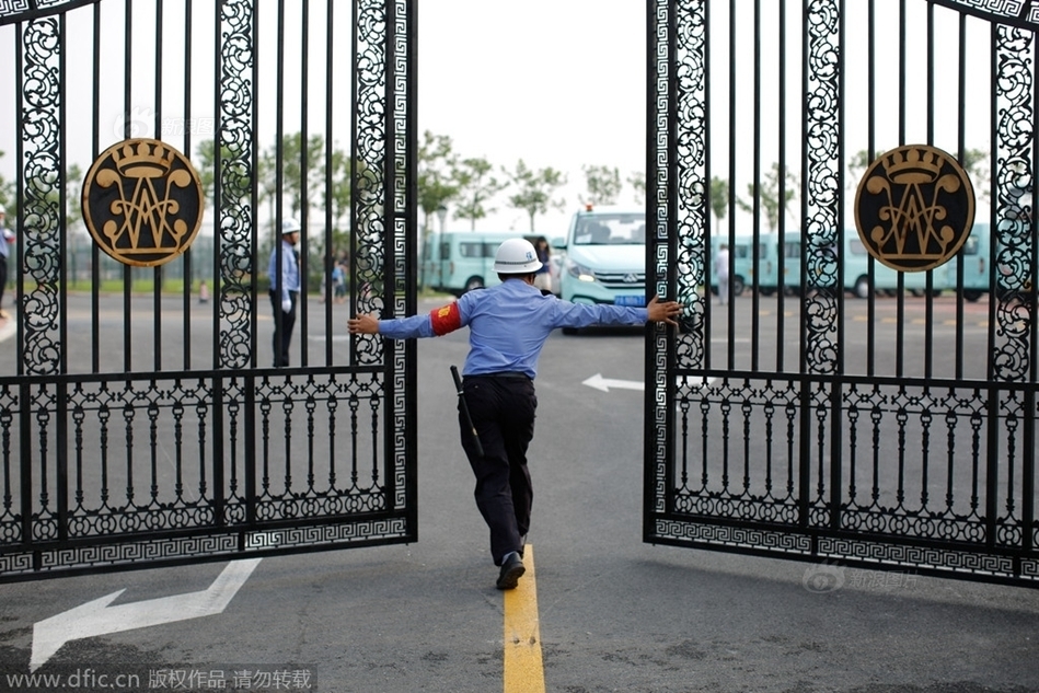 上海最贵国际学校开学 300万读到高中毕业 -- 