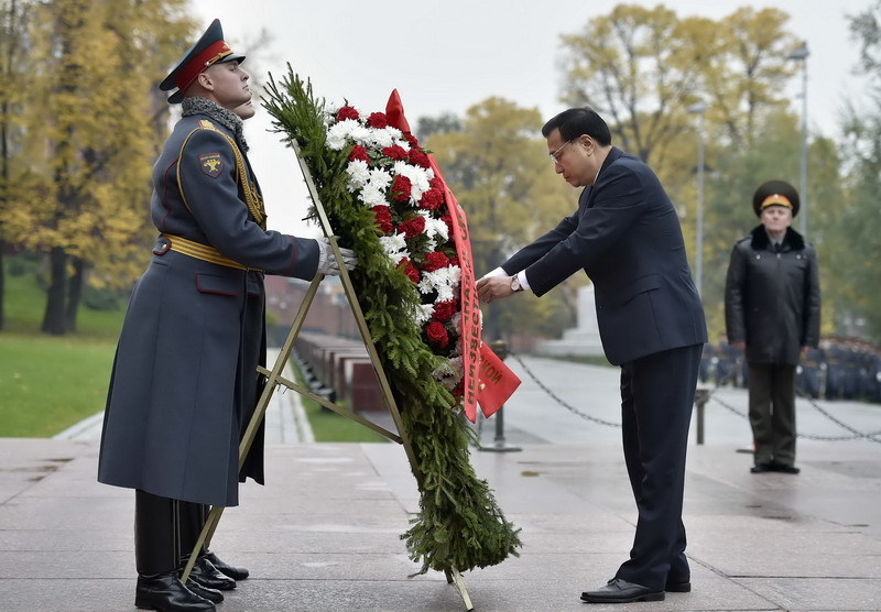 阿迪达斯清风系列