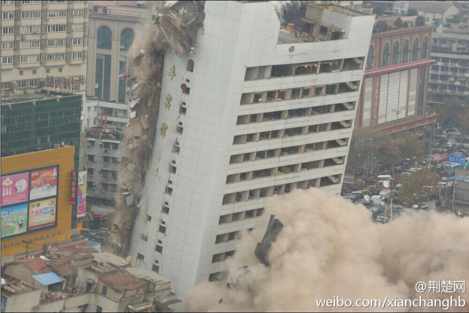 武汉现存人口_武汉地铁出人口图片