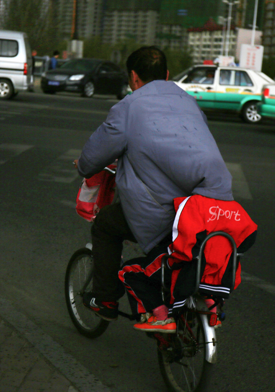 看图猜成语大象鸡蛋自行车_看图猜成语(3)