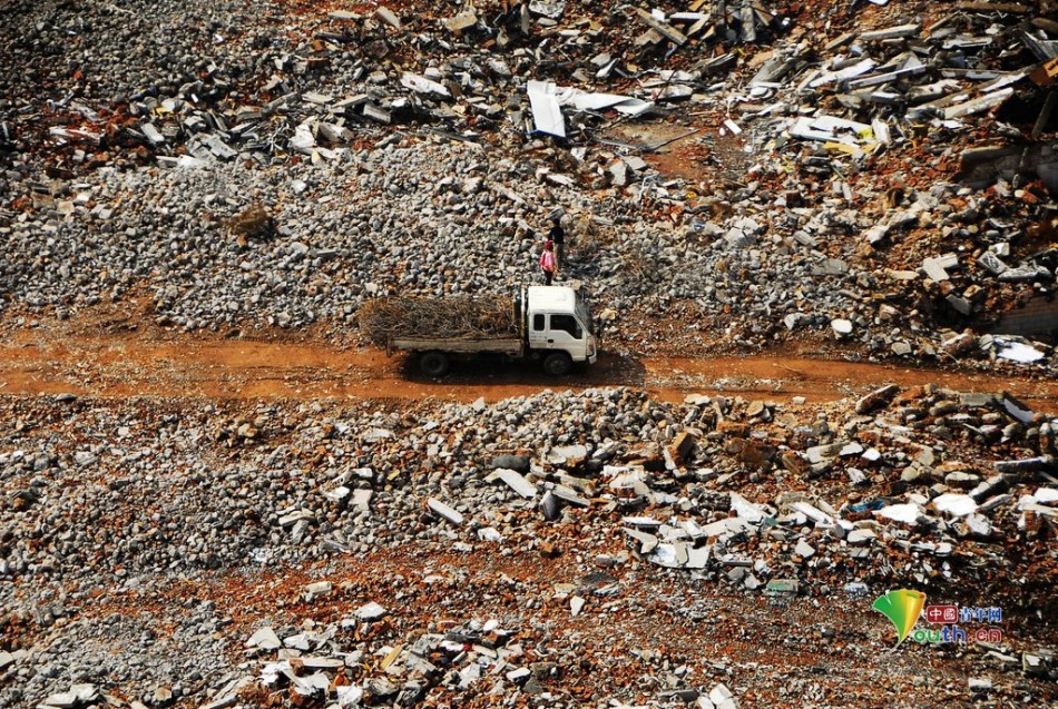 五人制足球赛场地-爱游戏(ayx)官网网站_ayx.com