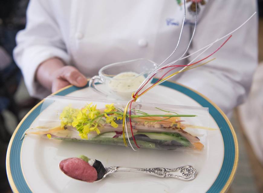 拜仁创纪录夺冠