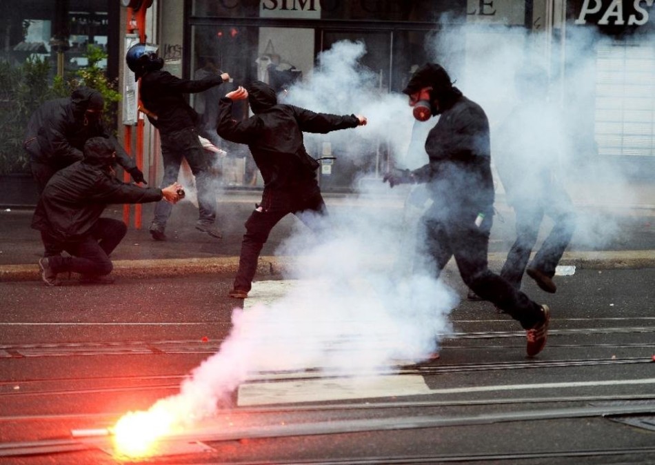 武汉球迷-乐鱼app(leyu)官方网站-乐鱼官网