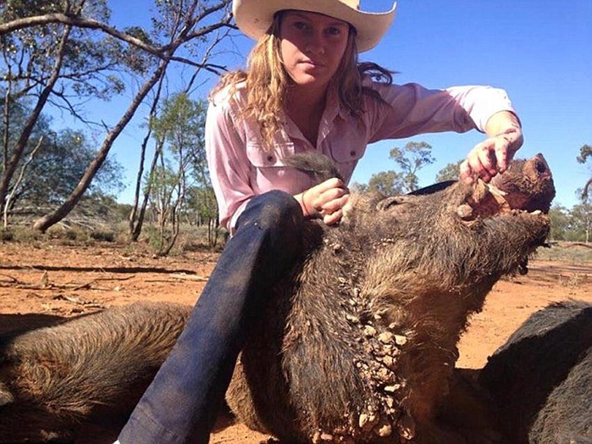 澳洲<em>女生</em>流行<em>猎杀</em>野猪,澳洲<em>女生</em>流行<em>猎杀</em>野猪