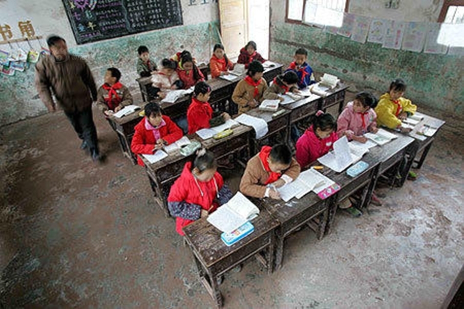 中国穷困人口_穷困潦倒的图片