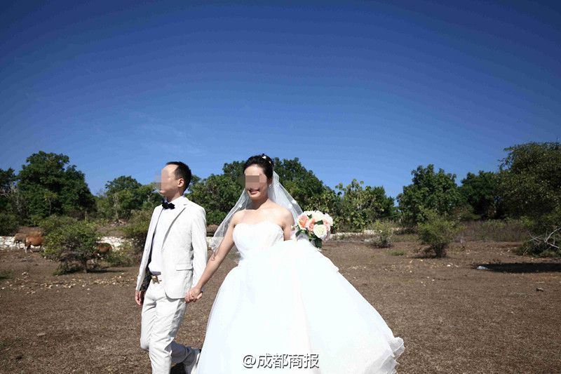 一组花2.9万在巴厘岛拍得婚纱照