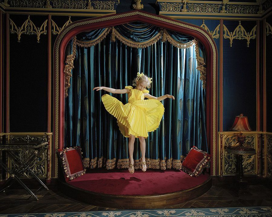 帮明星化妆-乐鱼app(leyu)官方网站-乐鱼官网