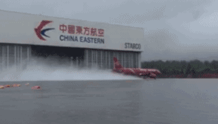 上海特大暴雨致嚴重積水開啟“看海”模式現場高清組圖