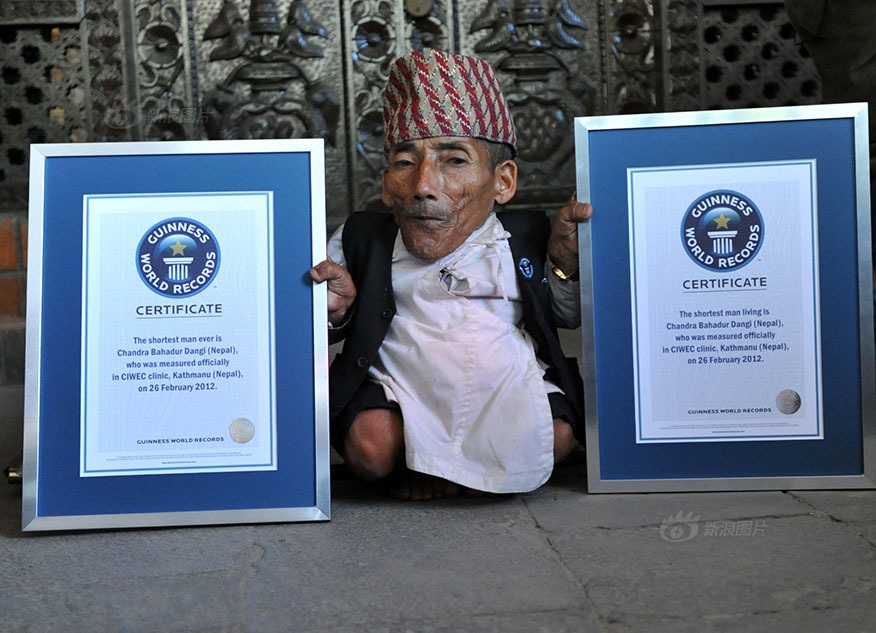 球迷罗西-乐鱼app(leyu)官方网站-乐鱼官网