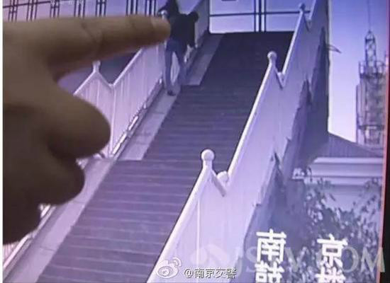 切尔西狂胜阿森纳-乐鱼app(leyu)官方网站-乐鱼官网