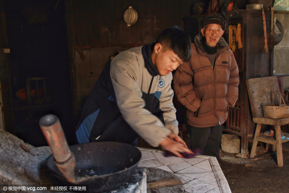 天下足球范尼-乐鱼app(leyu)官方网站-乐鱼官网