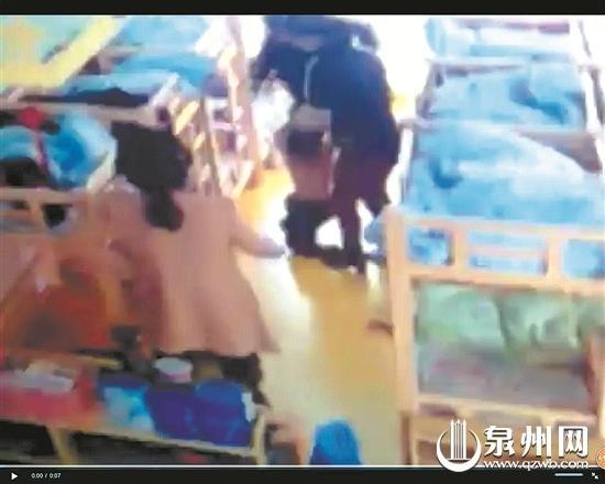 强迫脱内衣_内衣美女(2)
