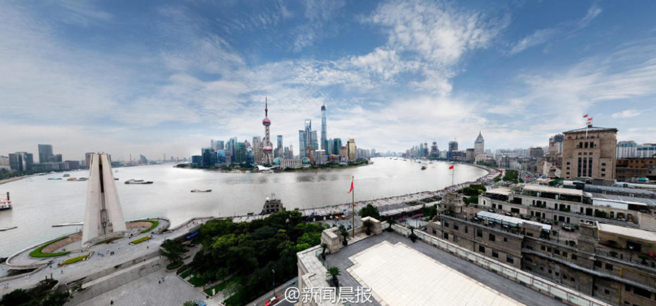 249亿像素拍摄上海外滩 照片中现酒店裸男