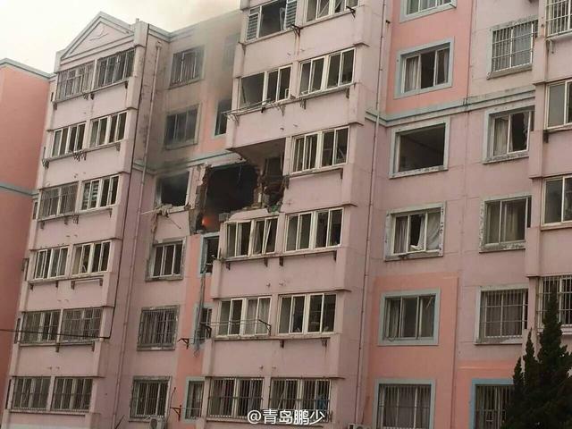 阿迪达斯清风系列