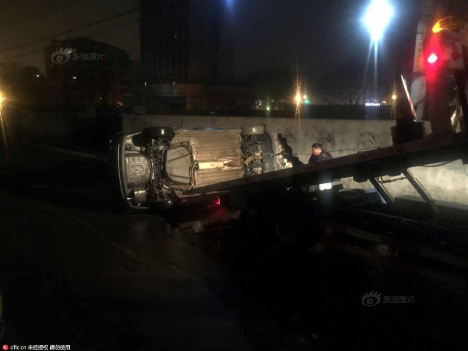 南京 内衣女 翻车_南京大学