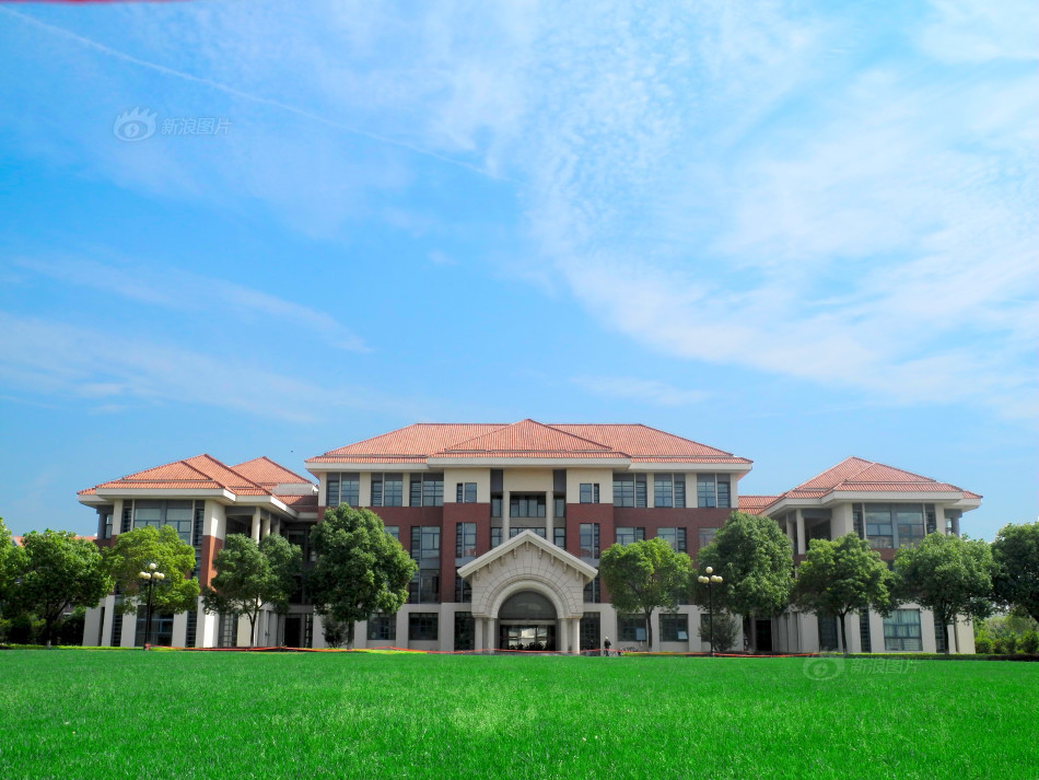 拍照吧少年第三季高校联展-中传南广学院