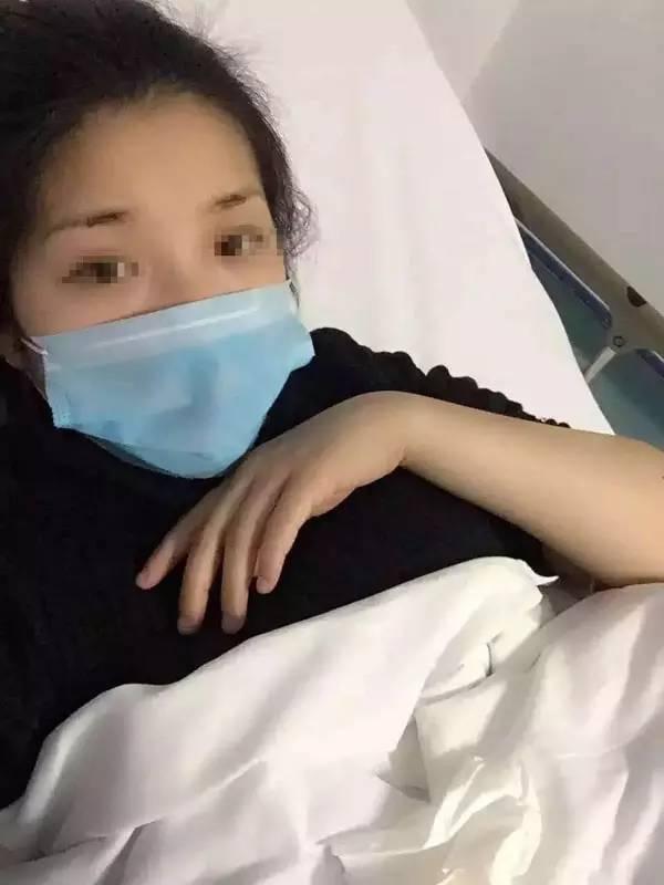 年轻的产妇在家人和医院积极抢救50多天后,最终还是死亡.