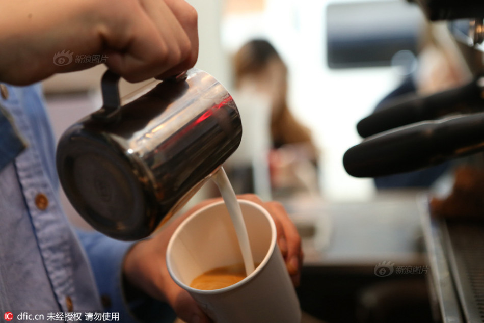 美女黄色录像播放出来视频在线观看