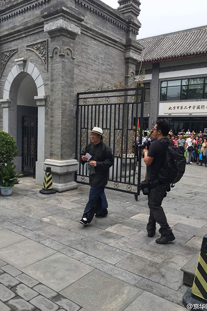 寡妇大J8又粗又大