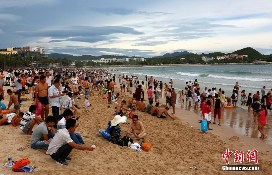 海南本地人口有多少_海南本地淡水鱼鱼种类(2)