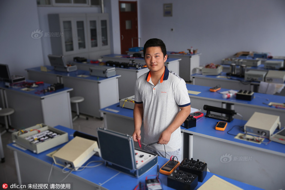 人人爽人人爽人人爽学生一级