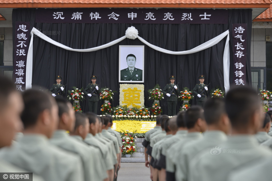 全黄一级裸体片