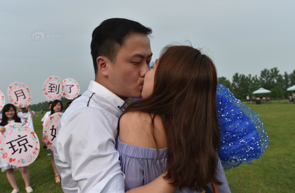 夫妻性生活一级片片