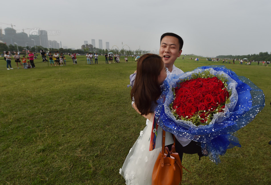 国产一级婬片A片久久久花开诺