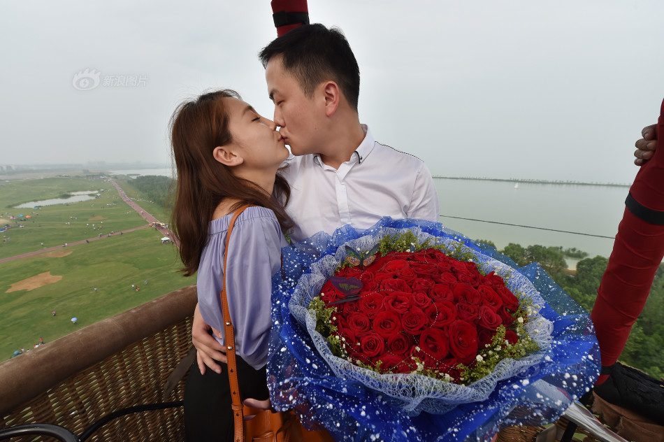 老女人露脸69XX