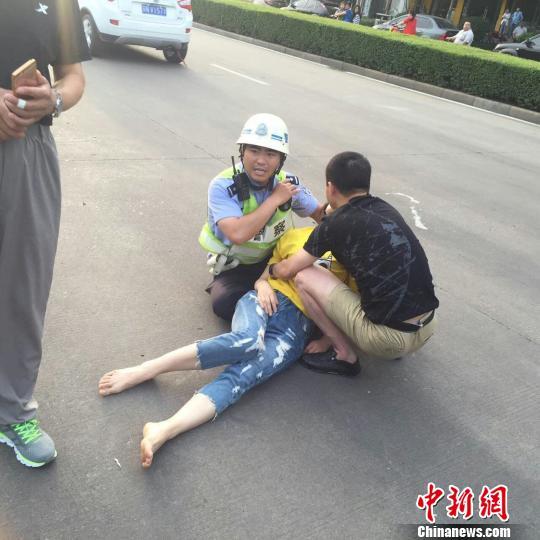 曰本人妻无码久久久
