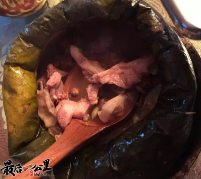 美女被扒 玩奶头