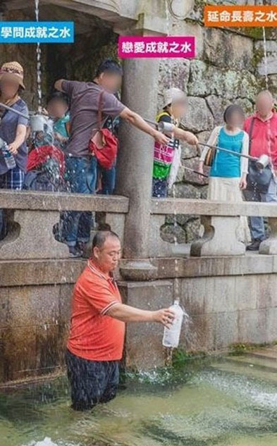 免费被 黄漫游戏