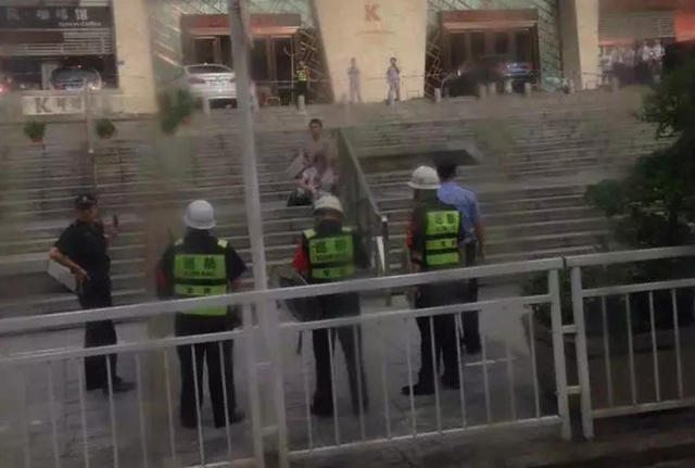 中国台湾香港地区高清免费剧情熟妇三级A∨片
