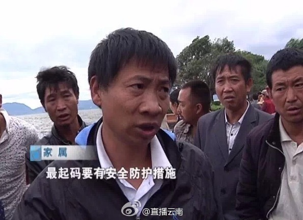 成年人三级点片久久
