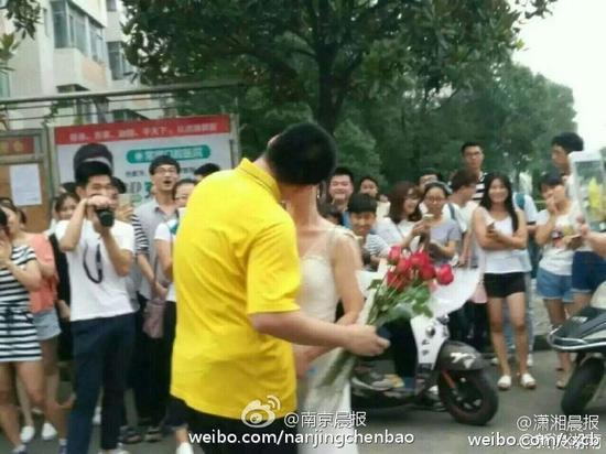 巨乳中出無修正