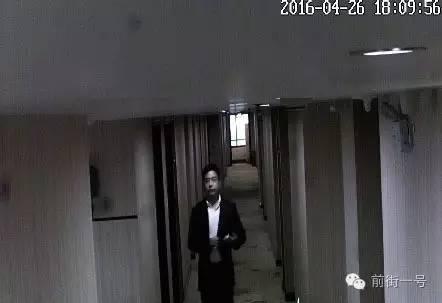 四虎av