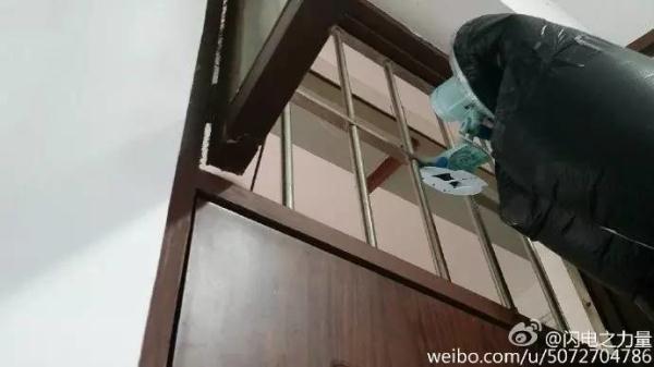 裸体丰满的退休老熟女