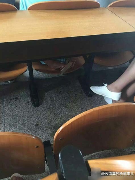 美女骚BB勾搭老头野战