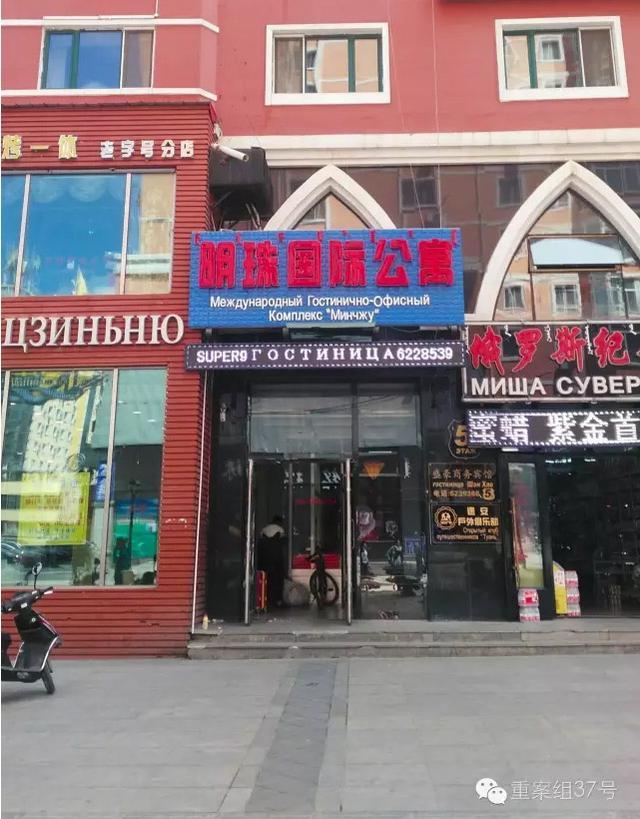 大尺度吻胸吻奶头揉捏奶电影