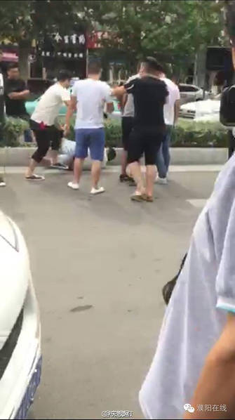 公交车揉小雪胸 啊 嗯