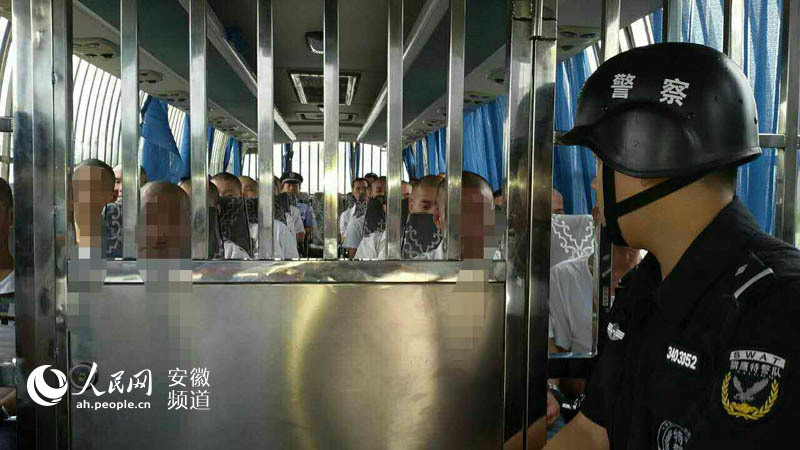亚洲性爱乱伦家庭