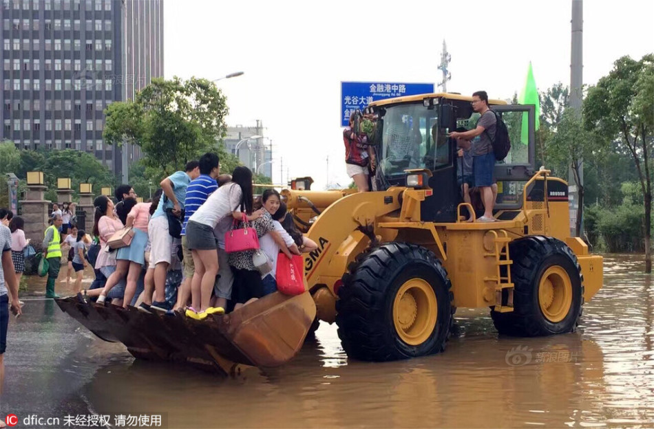 汤姆叔叔桃红色温馨提示语