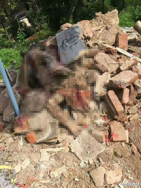 偷拍中国丰满女人洗澡视频