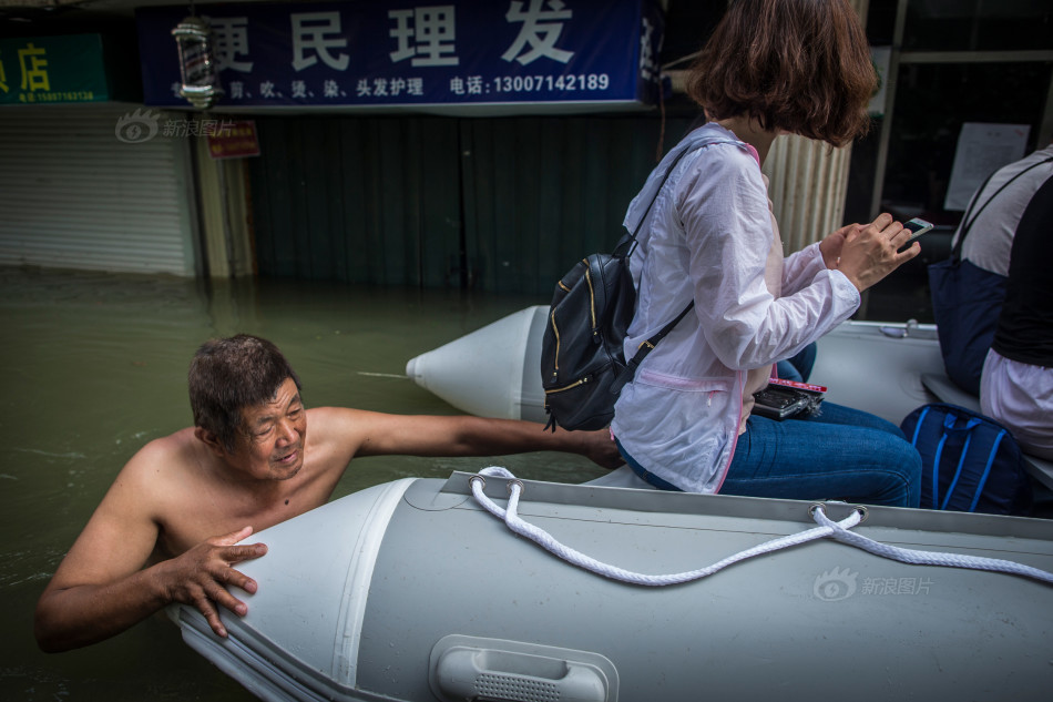 裸体 直播 网站