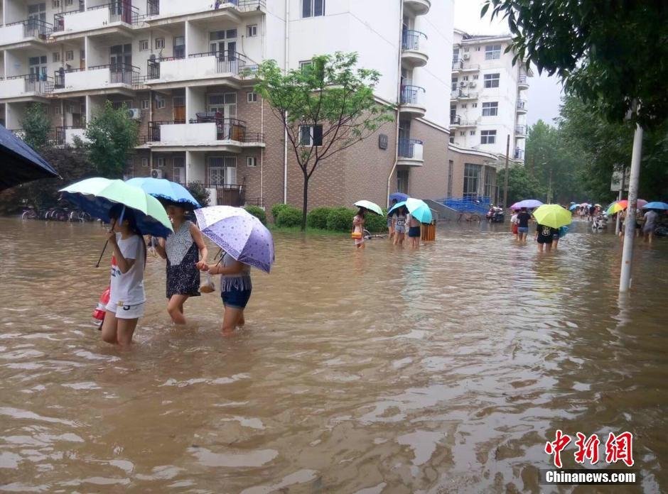 黄色网站免费国产片
