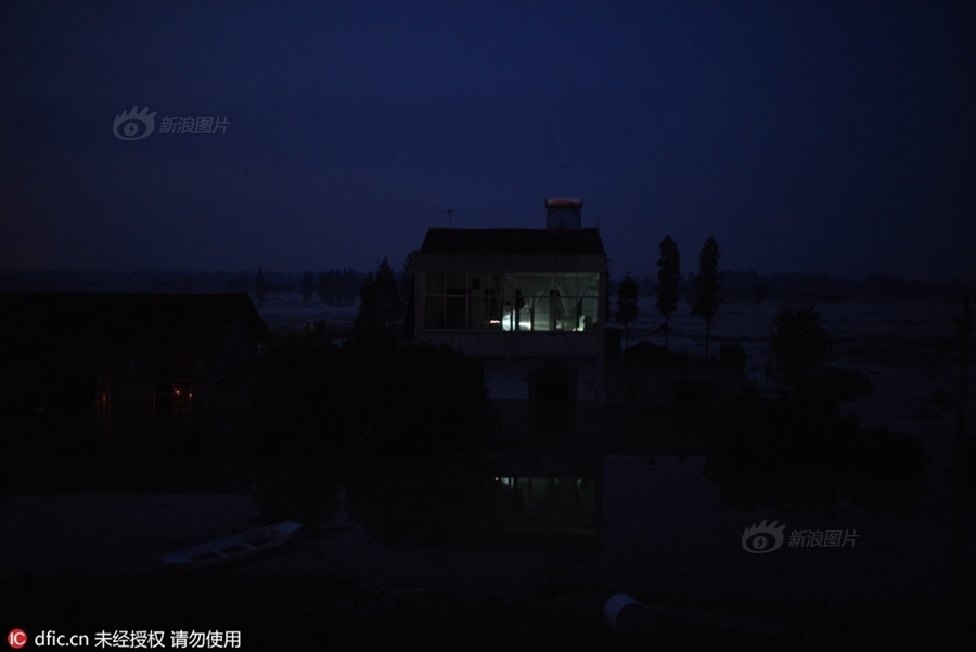 Fucking丰满大白屁股