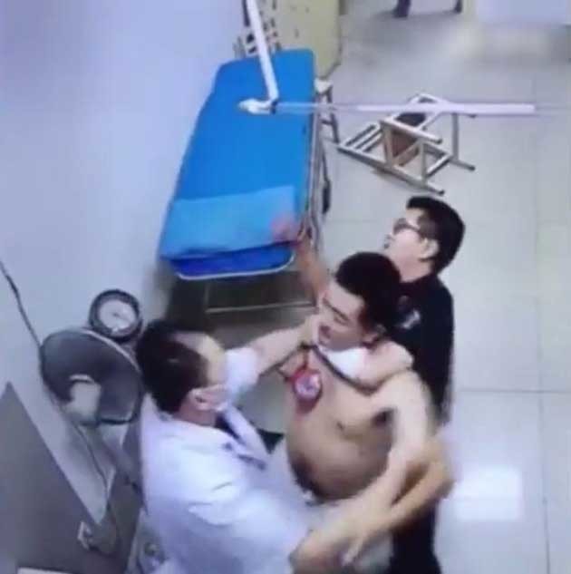 欧美丝袜足交视频