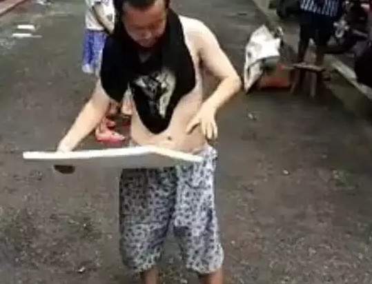 成人国产精品秘 久久久按摩下载