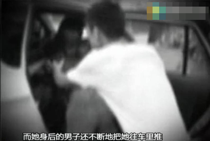 扒腿吃奶18禁  动漫